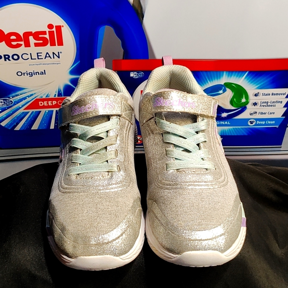 Sketchers girls 2.5 silver, gray, sky blue , purple